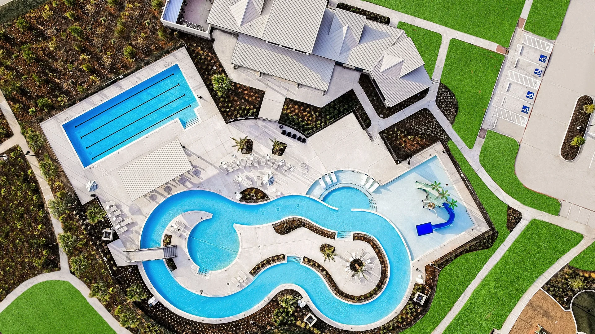 Marvida Pool area
