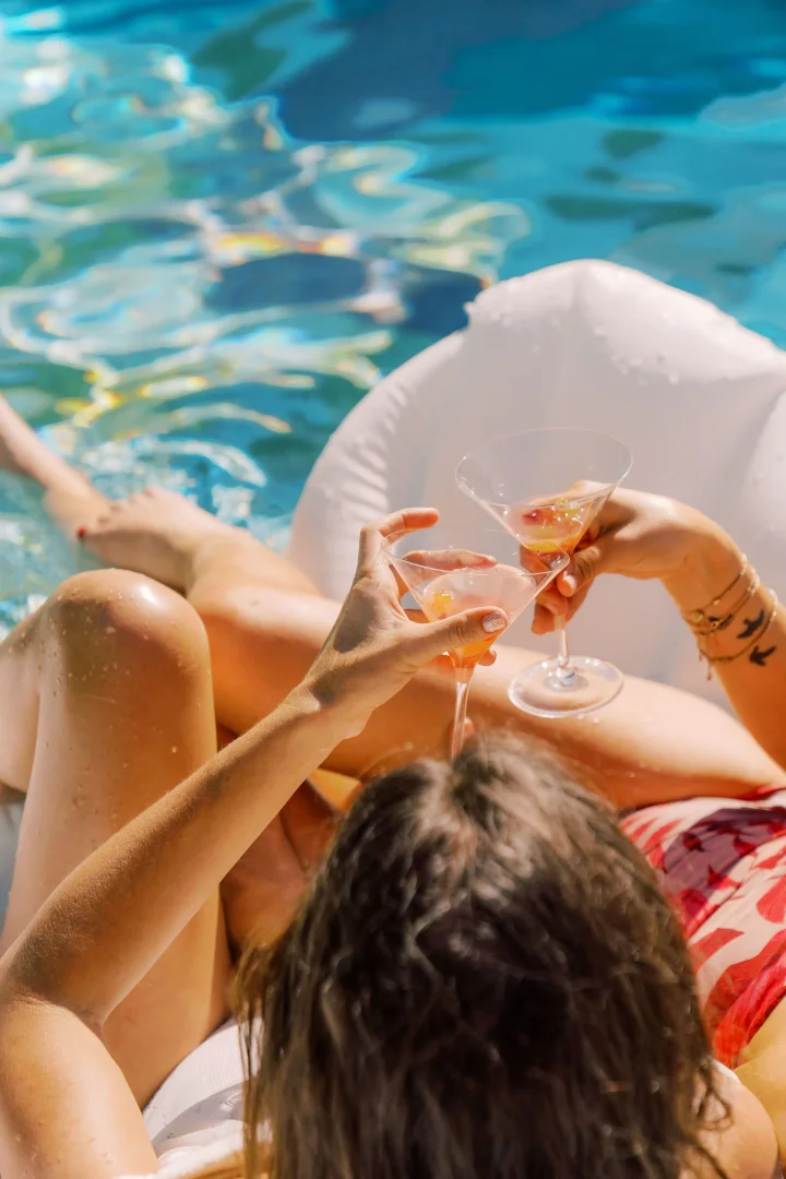 Drinks in Pool