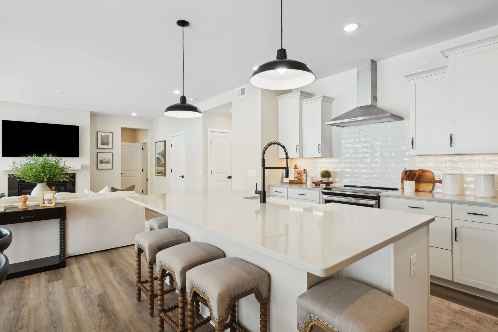 Estates of Tuscarora Canterbury Kitchen Farmhouse Palette 3 Level 1 European Farmhouse