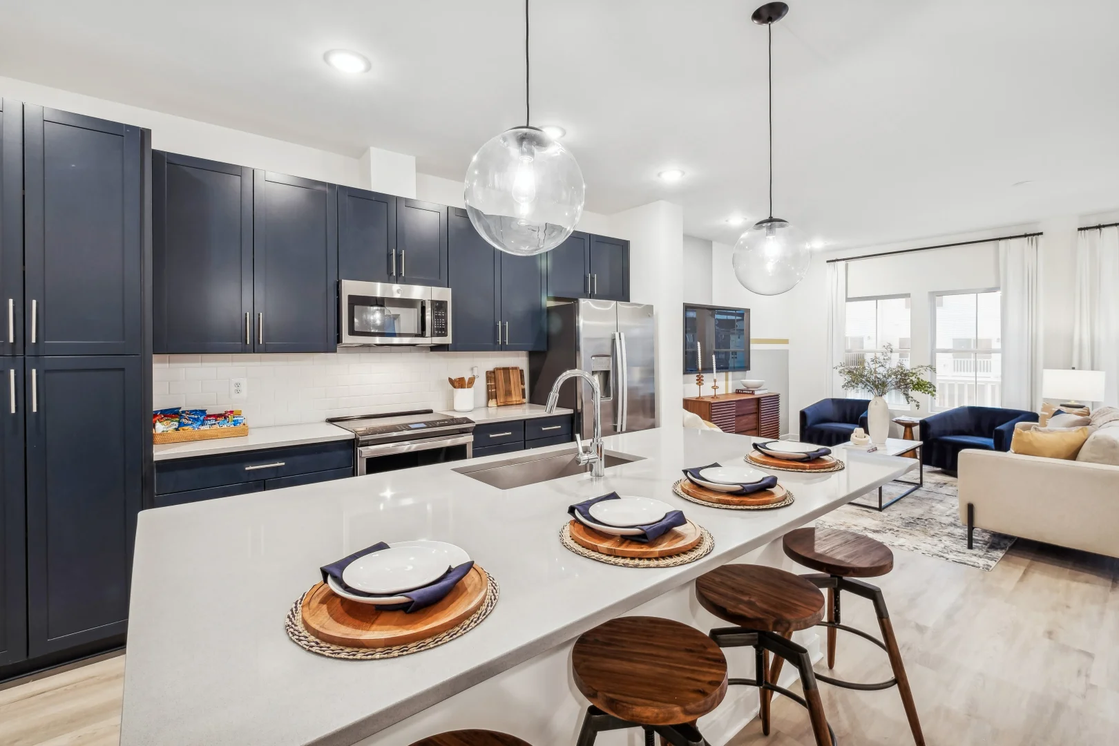 Ascend at Liberty Run Greenwich Kitchen Loft Palette 3 Ascend Color Loft