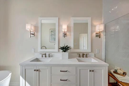 Westland Ranch 60 Tuscaloosa primary bath Classic Palette 6 Level 1
