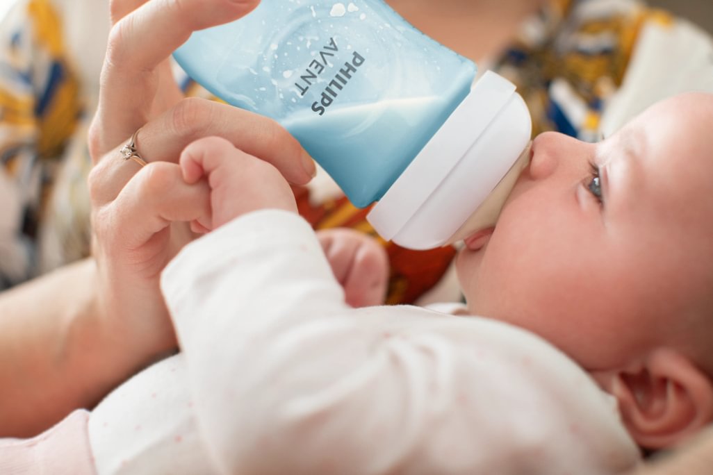 Avent Natural Response, biberon PP 1 lună+, 260ml - albastru