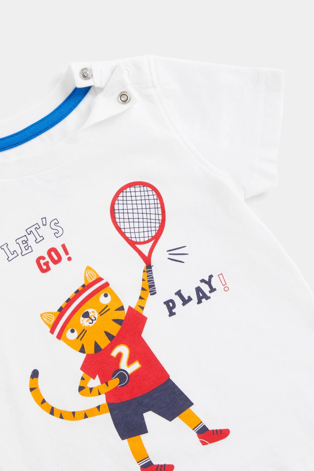 "Let's Play", set tricou și pantaloni scurți