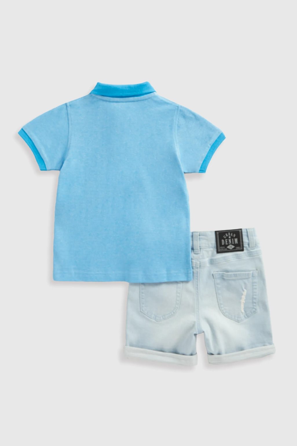 set tricou polo și pantaloni scurți din denim