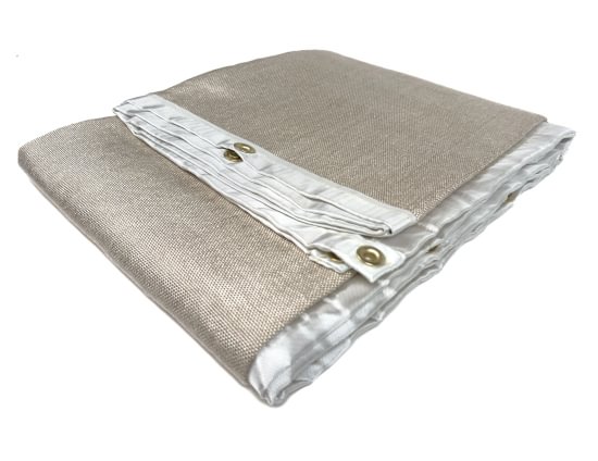 Welding_Blanket_Angled_Right_Beige_Hi.jpg